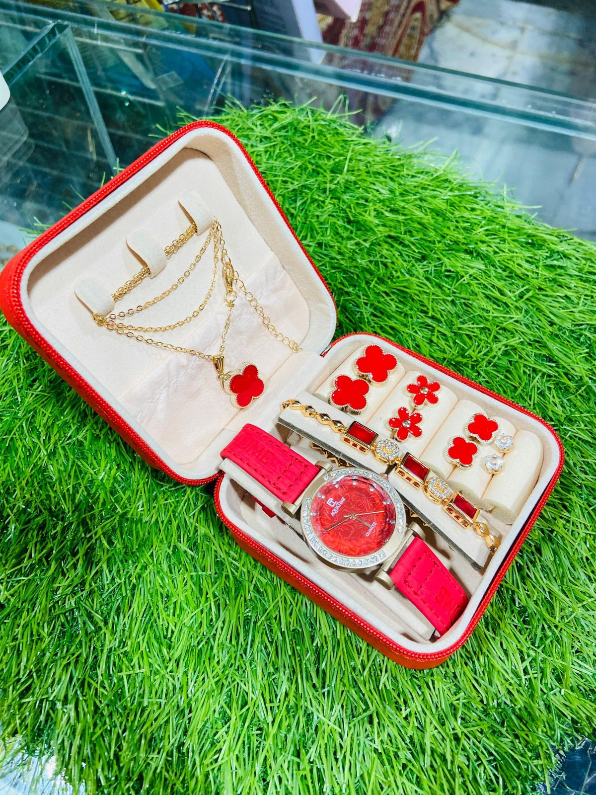 Jewelry Box with Jewelry Set
